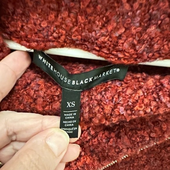 WHITE HOUSE BLACK MARKET Red side zip exaggerated collar woman soft sweater XS - Picture 4 of 12